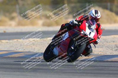 media/Jan-14-2024-SoCal Trackdays (Sun) [[2e55ec21a6]]/Turn 2 (1025am)/